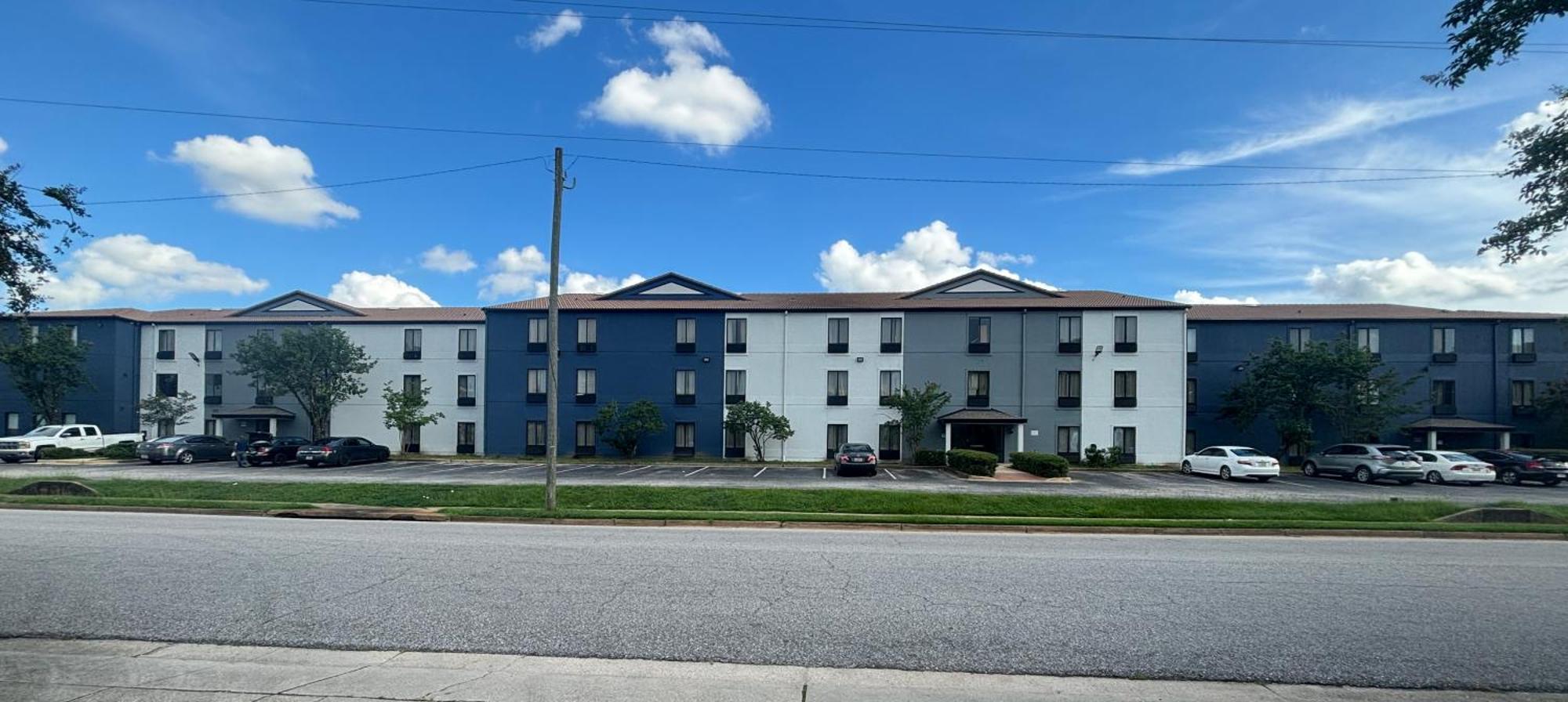 Quality Inn & Suites At Airport Blvd I-65 Мобил Екстериор снимка