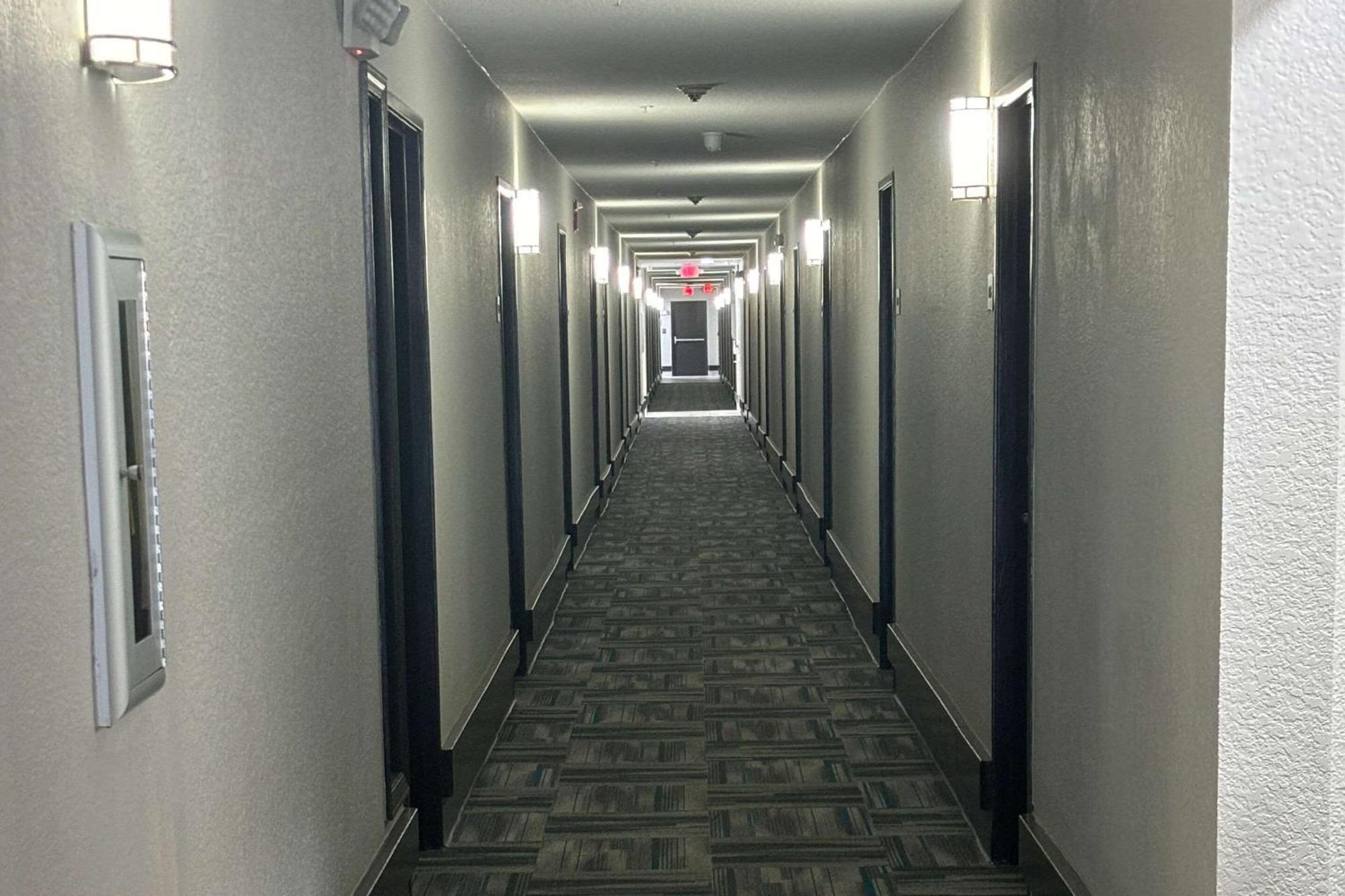Quality Inn & Suites At Airport Blvd I-65 Мобил Екстериор снимка