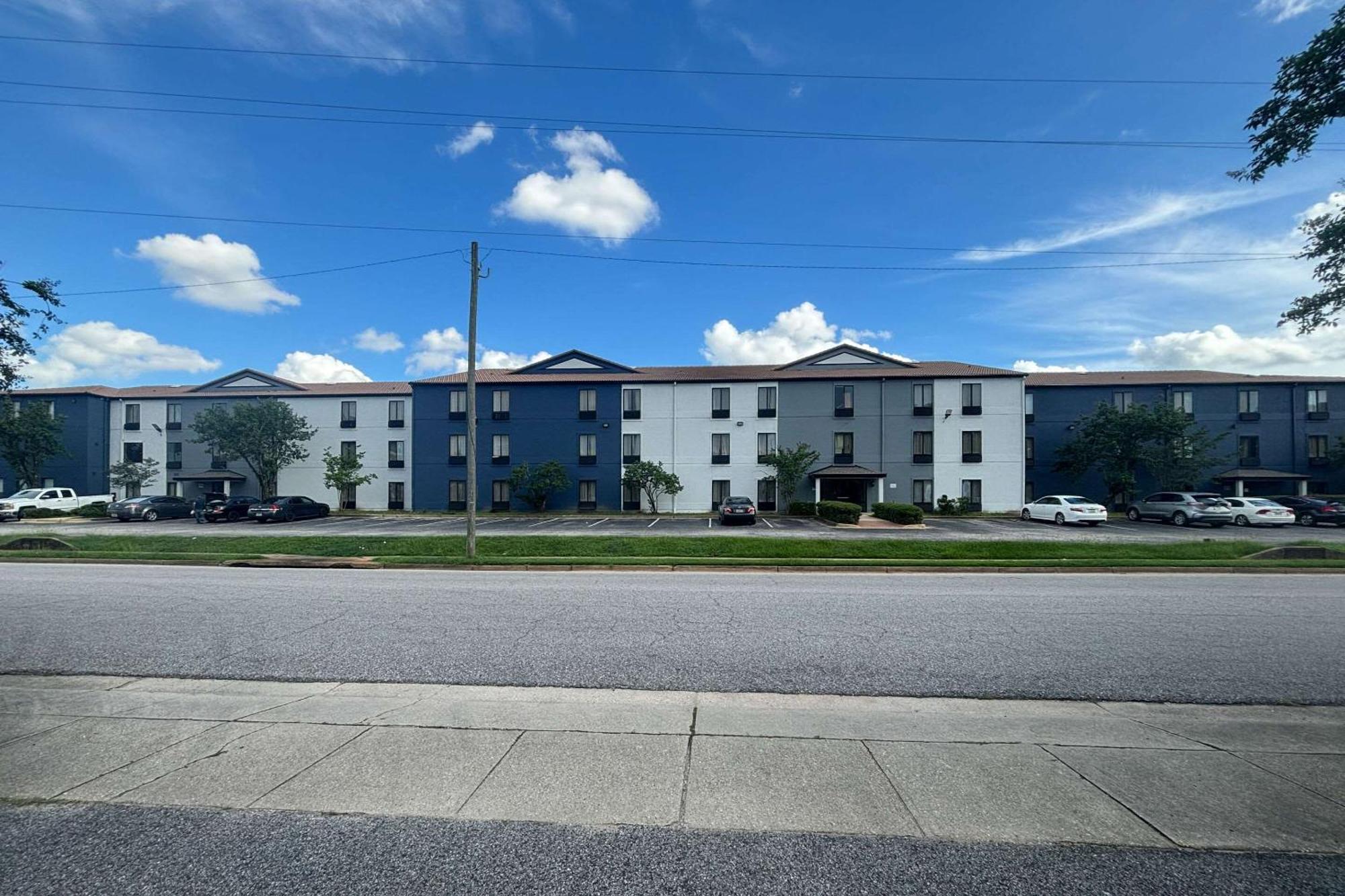 Quality Inn & Suites At Airport Blvd I-65 Мобил Екстериор снимка